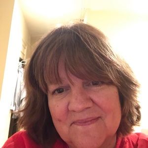 Meet your Posher, Debra b